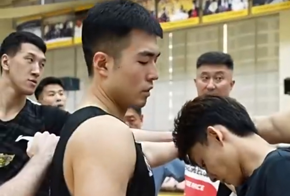 夏中国男篮 夏中国男篮