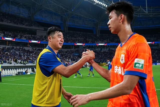 冠的热门, inews, 泰山队都是 冠的热门, inews, 泰山队都是